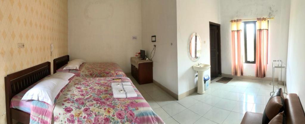 Grafika Hotel Dan Resto Gombong  Dış mekan fotoğraf